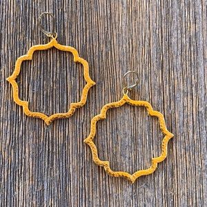 Hammered gold earrings